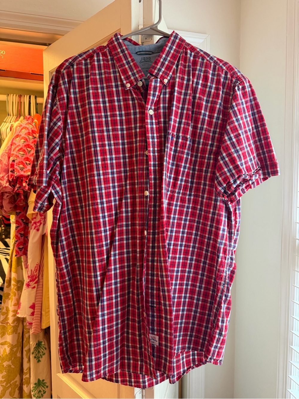 Izod Men’s Red Plaid Short-Sleeve Button-Down Shirt - Multi-Check
